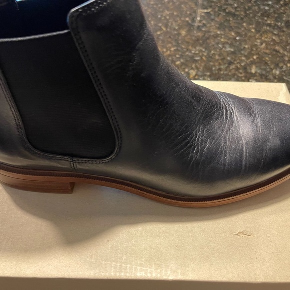Clark’s black ankle boot - Picture 2 of 4